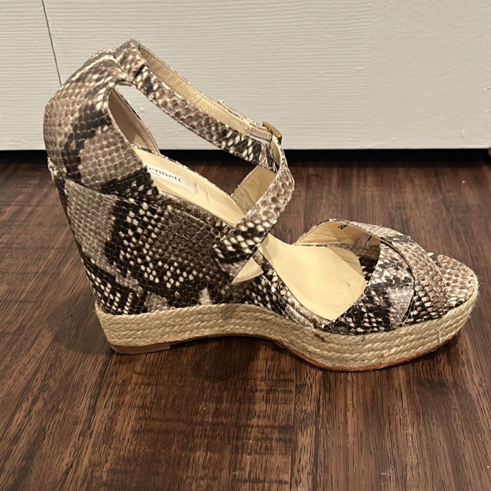 L.K. Bennett snake skin print platform heels, Size 8.5 - Picture 5 of 8